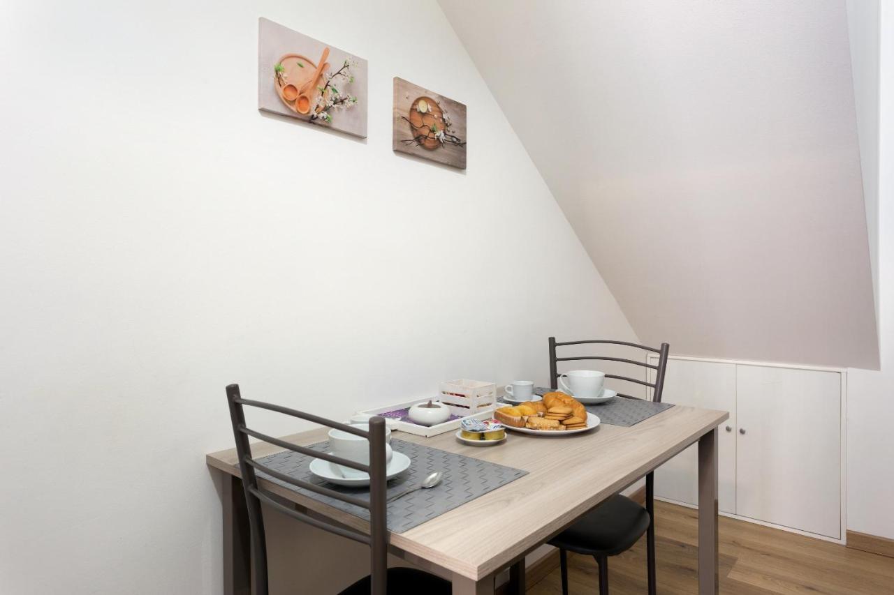 Centre Apartment Grotte Bianche Катанія Екстер'єр фото